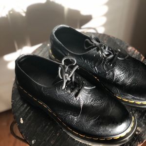 Gently used embossed floral Doc Martens oxfords